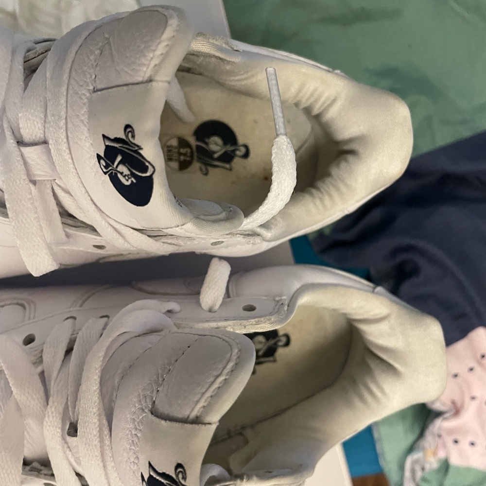 Nike Special Edition JayZ Air Force Ones - Picture 6 of 8
